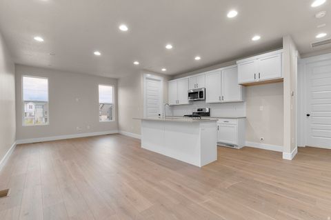 Tiny photo for 2788 N 3930 W, Lehi, UT 84043 (MLS # 2140602)