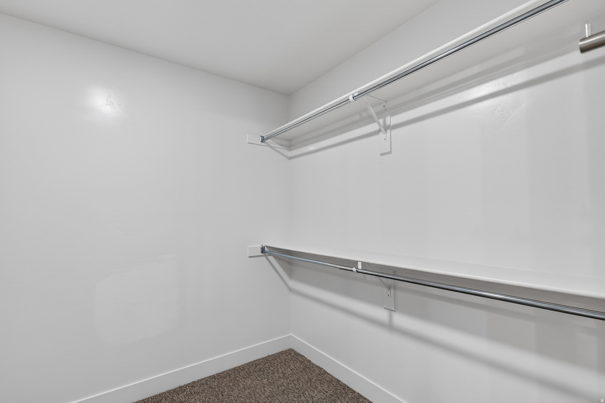 RIVERWOOD - Residential