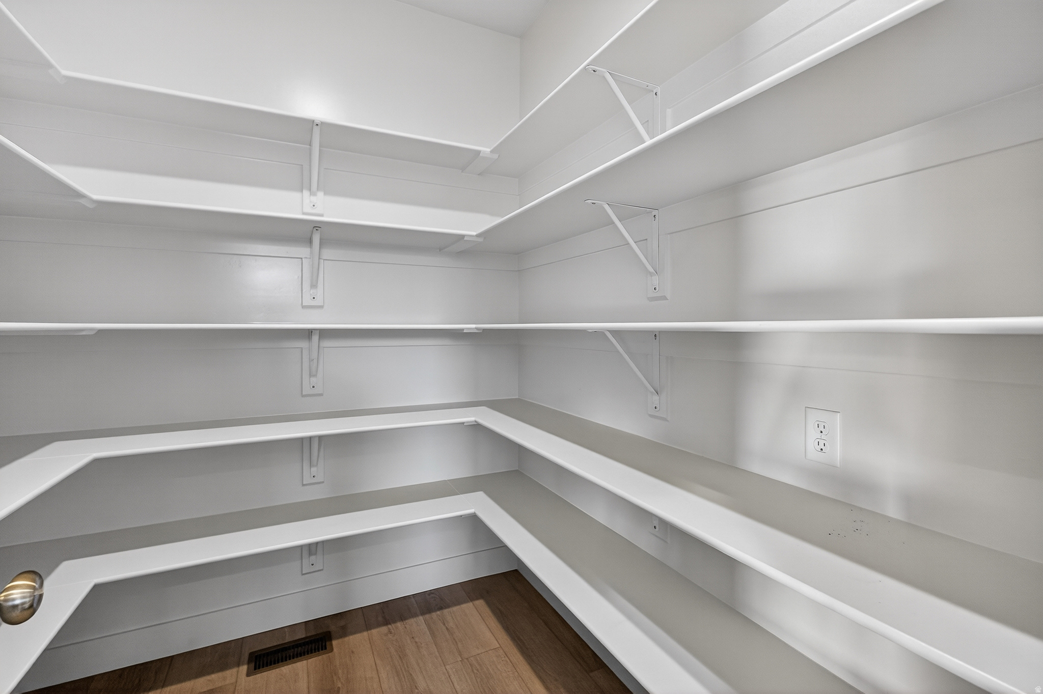 RIVERWOOD - Residential