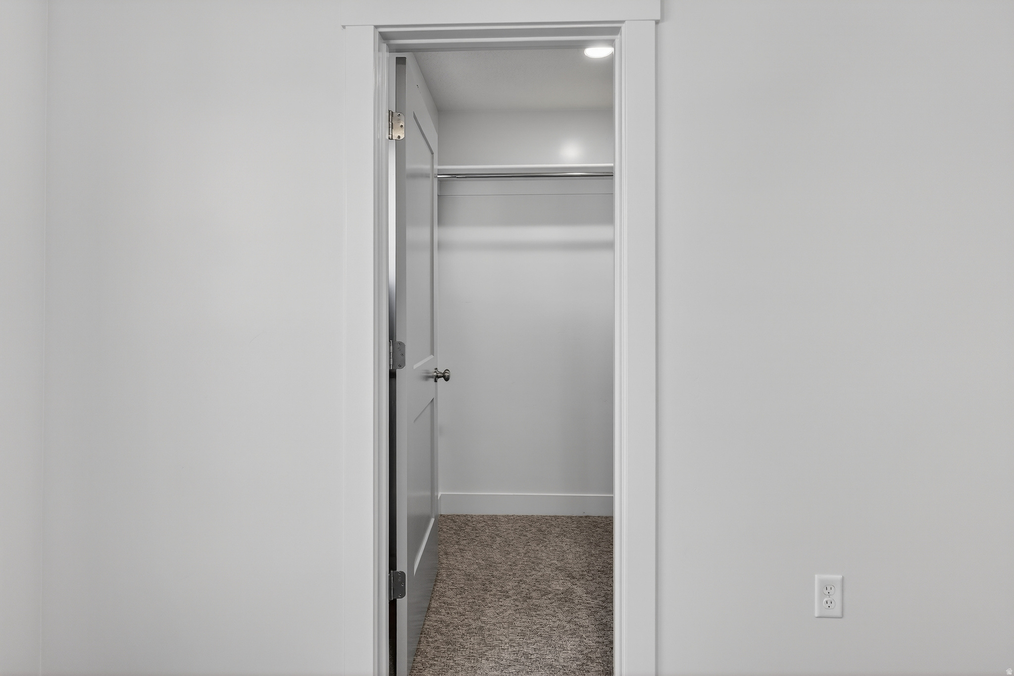 RIVERWOOD - Residential