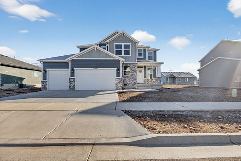 Photo of 6368 S RAY DR #110, South Weber, UT 84405 (MLS # 2124300)