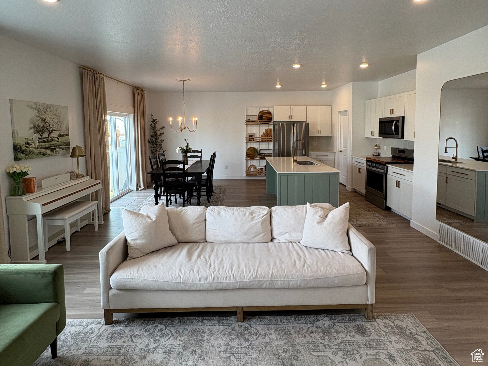 COLD SPRING RANCH - Residential