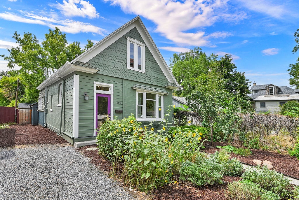 Photo of 1122 E BUENO AVE S, Salt Lake City, UT 84102 (MLS # 2178607)