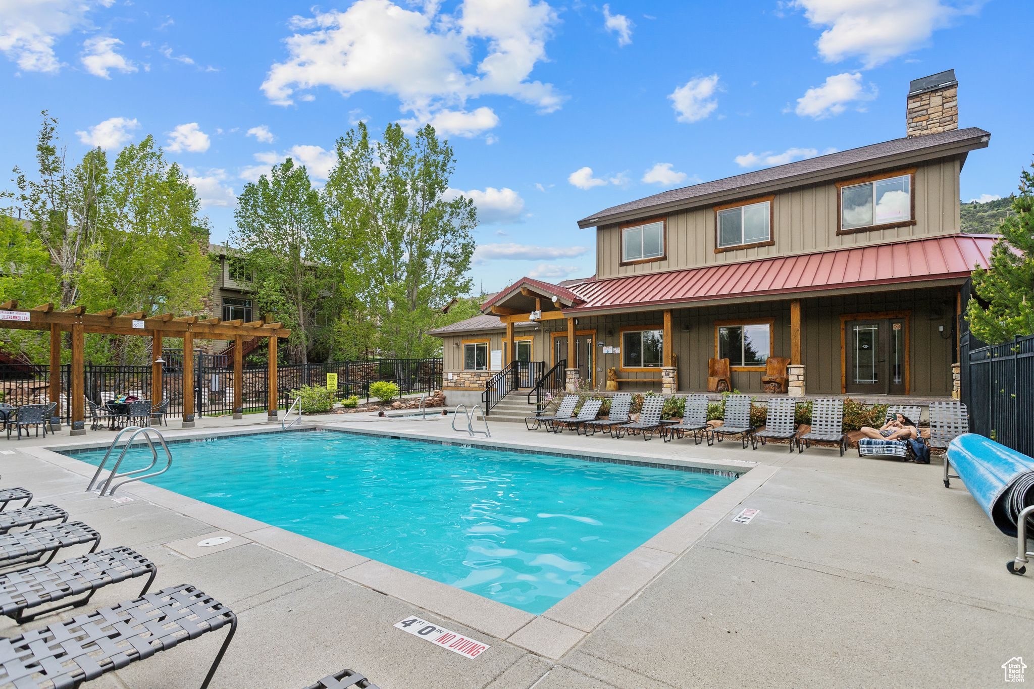 BEAR HOLLOW VILLAGE SUBDIVISION - Residential