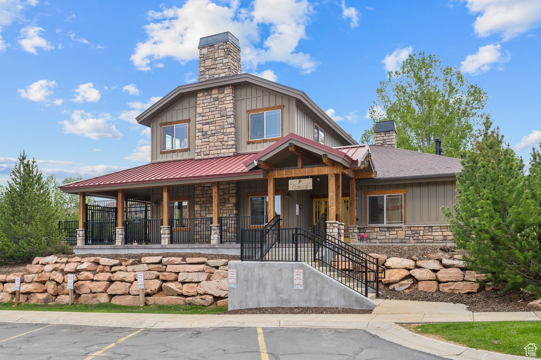 BEAR HOLLOW VILLAGE SUBDIVISION - Residential