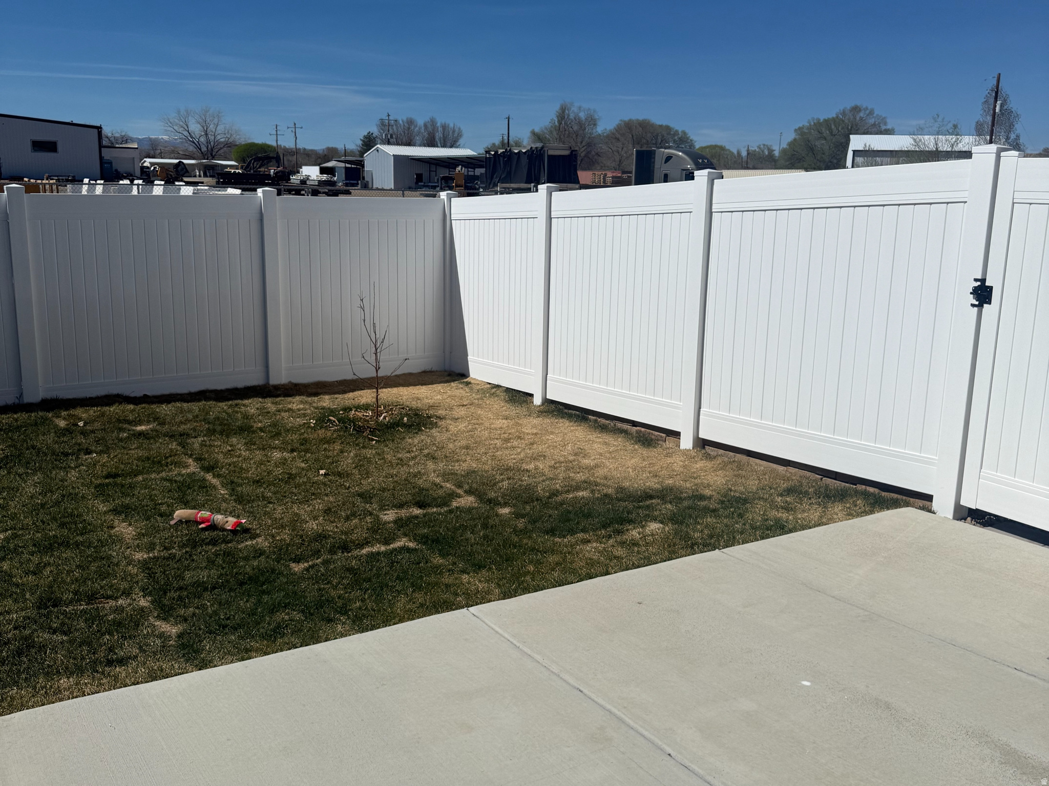 HILLVIEW VILLAGE - Residential