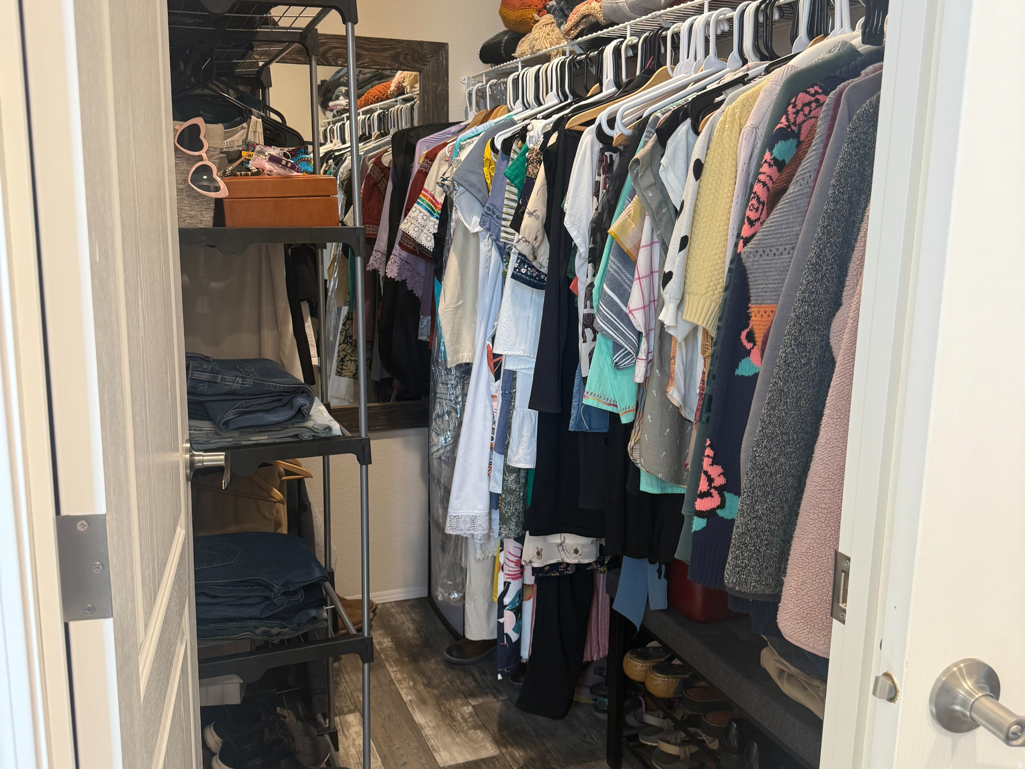 HILLVIEW VILLAGE - Residential