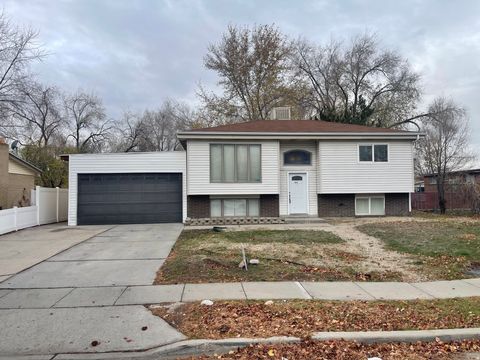 Tiny photo for 9822 S DARIN DR, Sandy, UT 84070 (MLS # 2126822)