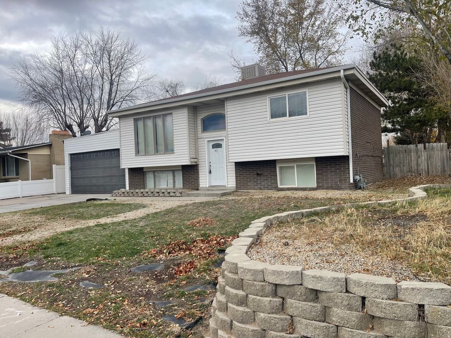 This is a single-family house in a great location of Sandy city, close to South Town Mall, shopping areas, freeway and school.  Step into a perfect backyard retreat featuring a nice deck, mature shade trees and a beautifully flat usable yard. The house has a fully finished mother-in-law basement ideal for extended family, guests, or flexible living arrangement. The upstairs family room has nice view to mountains with welcoming modern wall and look.