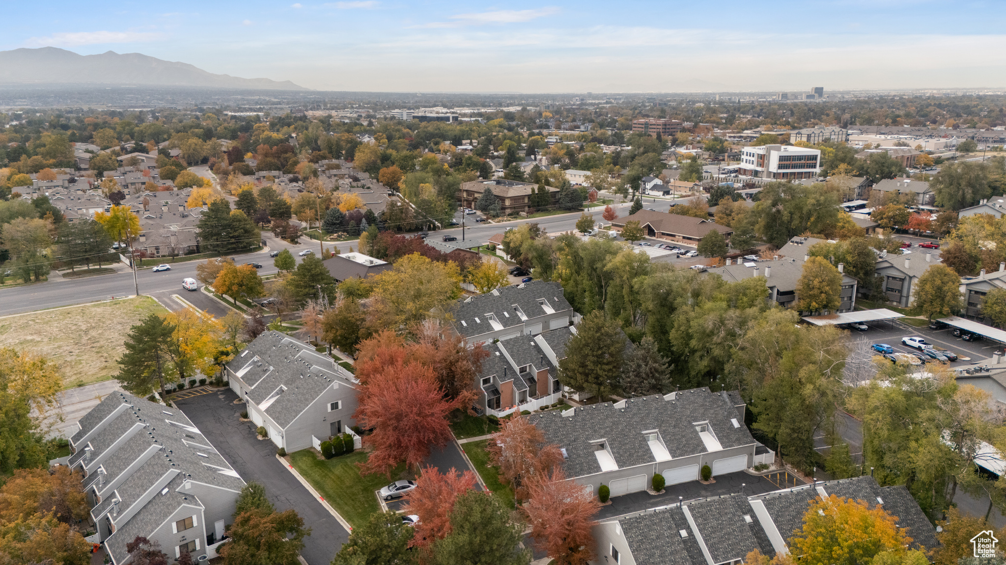 ESSEX COURT CONDM - Residential