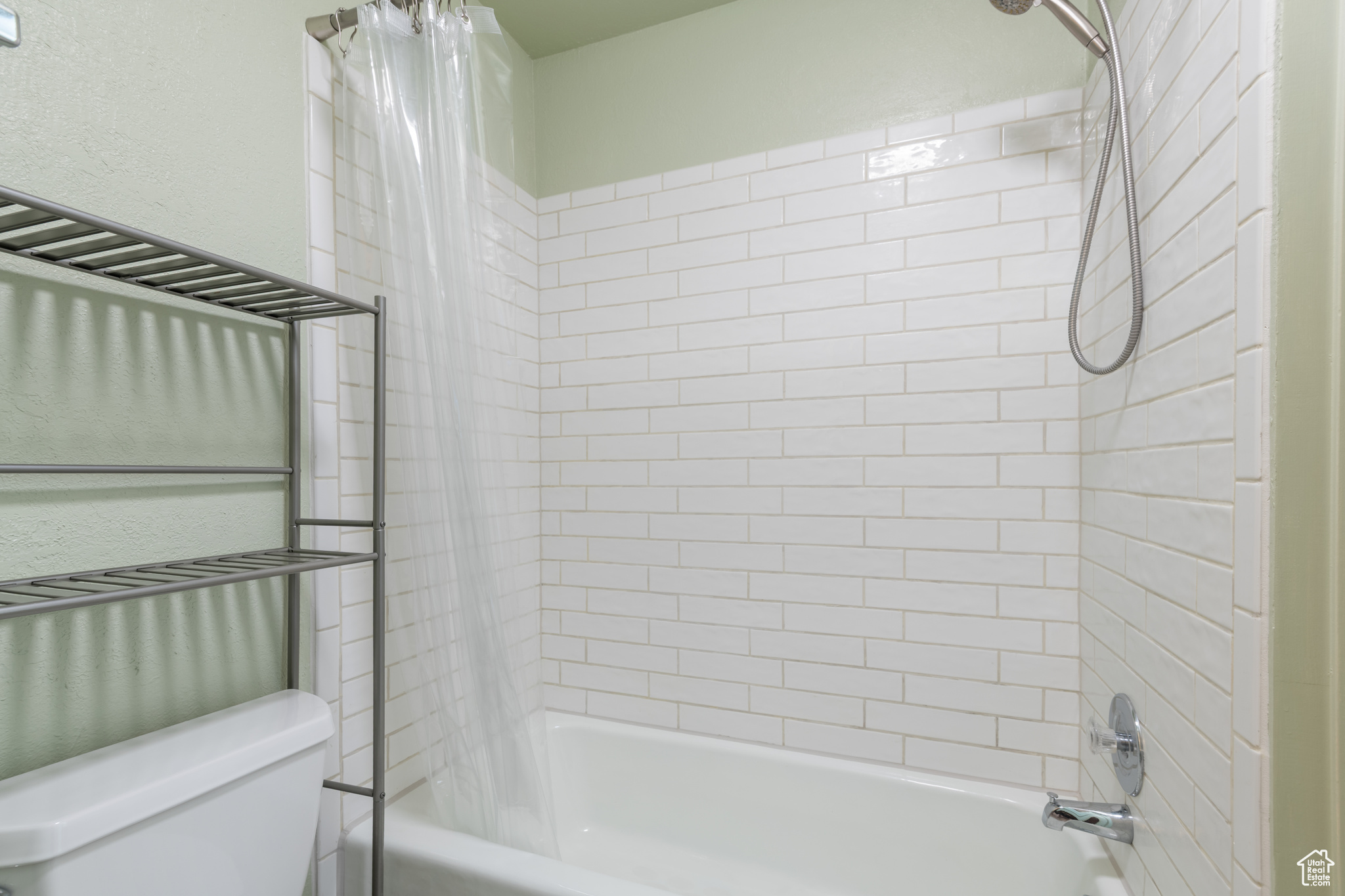 ESSEX COURT CONDM - Residential