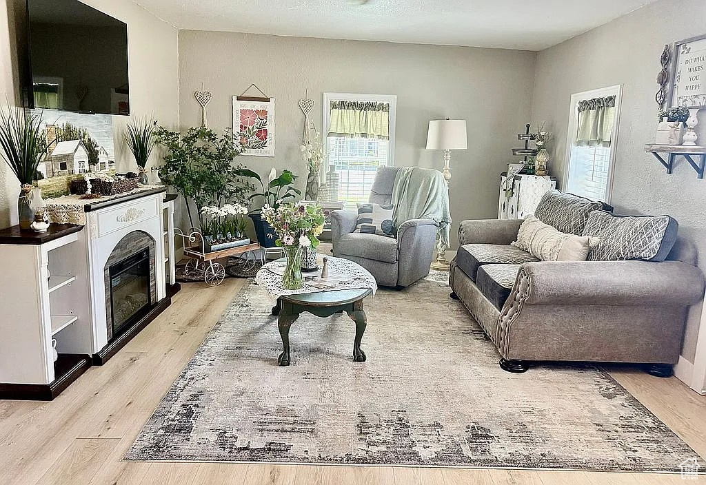 EPHRAIM - Residential