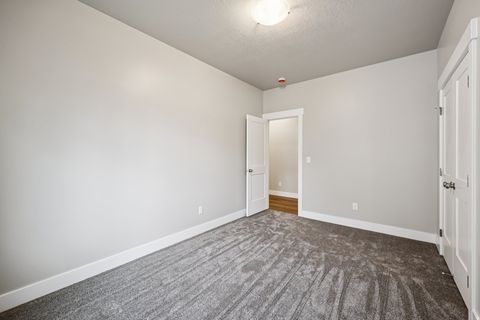 Tiny photo for 1038 LIBERTY COTTAGES CT, Ogden, UT 84404 (MLS # 2132599)
