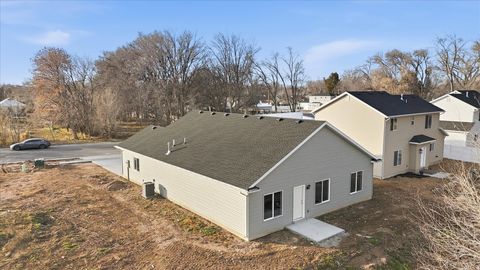 Tiny photo for 1038 LIBERTY COTTAGES CT, Ogden, UT 84404 (MLS # 2132599)