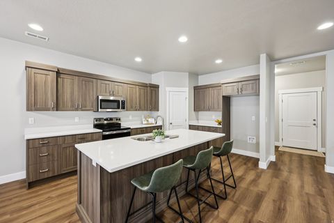 Tiny photo for 1038 LIBERTY COTTAGES CT, Ogden, UT 84404 (MLS # 2132599)