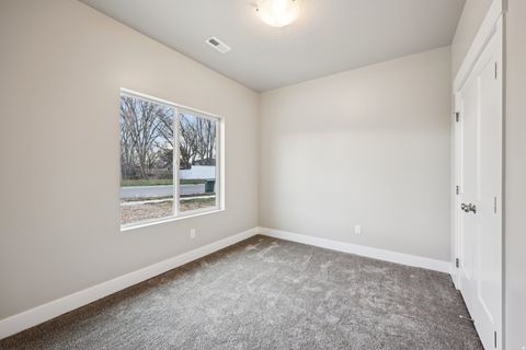 Tiny photo for 1038 LIBERTY COTTAGES CT, Ogden, UT 84404 (MLS # 2132599)