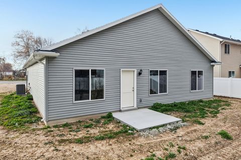 Tiny photo for 1038 LIBERTY COTTAGES CT, Ogden, UT 84404 (MLS # 2132599)