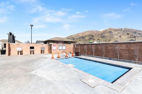 Tiny photo for 1556 E 460 S, Hyrum, UT 84319 (MLS # 2144058)