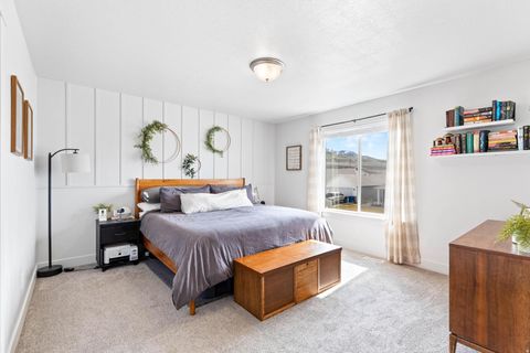 Tiny photo for 1556 E 460 S, Hyrum, UT 84319 (MLS # 2144058)
