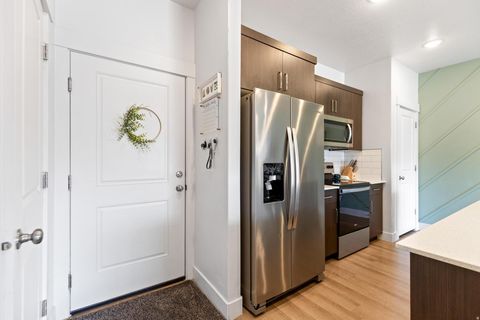 Tiny photo for 1556 E 460 S, Hyrum, UT 84319 (MLS # 2144058)