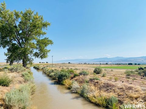 Vacant Land For Sale - 2200 N Hwy 260 (approximately)<br/> Sevier County, Aurora, UT 84620