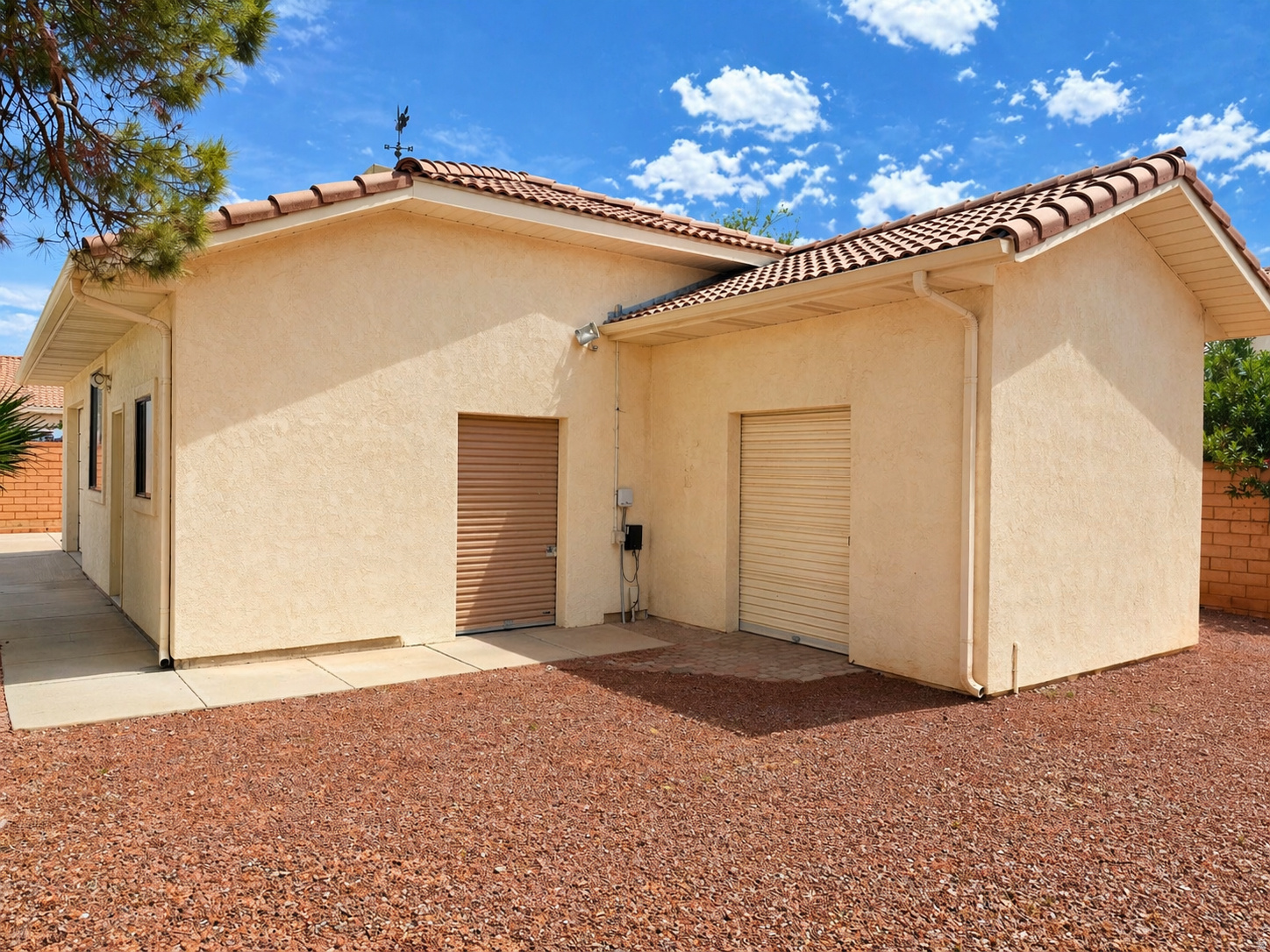 BLOOMINGTON RANCHES 6 AMD - Residential
