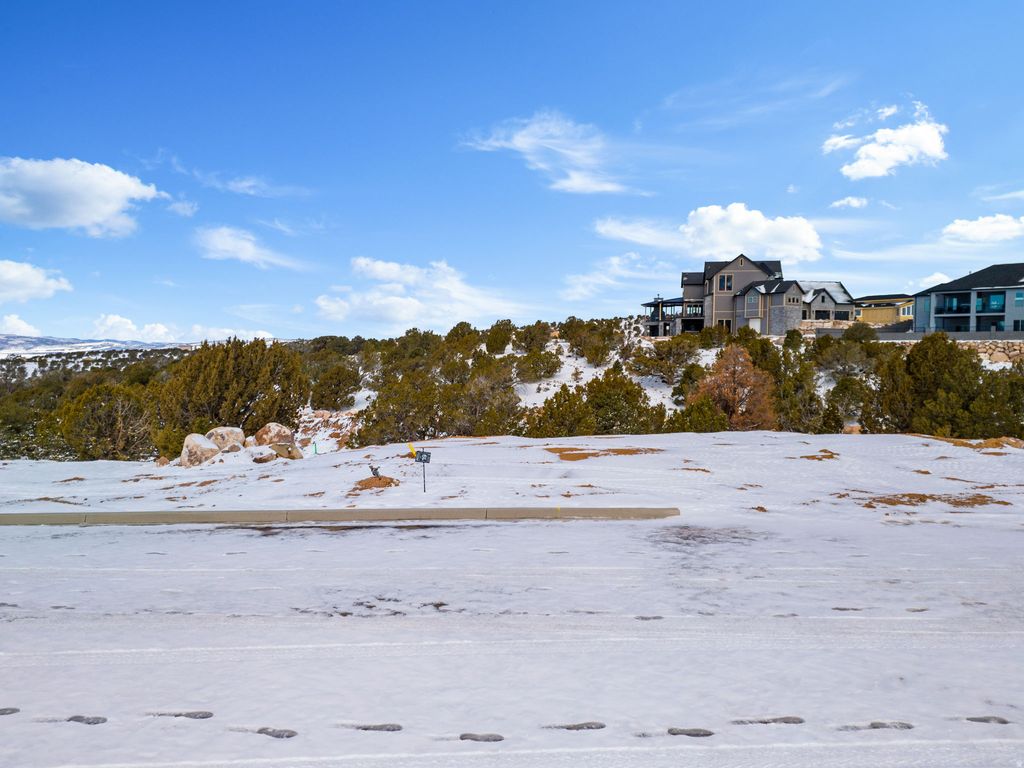 Photo of 3106 W SUNRISE CIR, Cedar City, UT 84720 (MLS # 2154142)