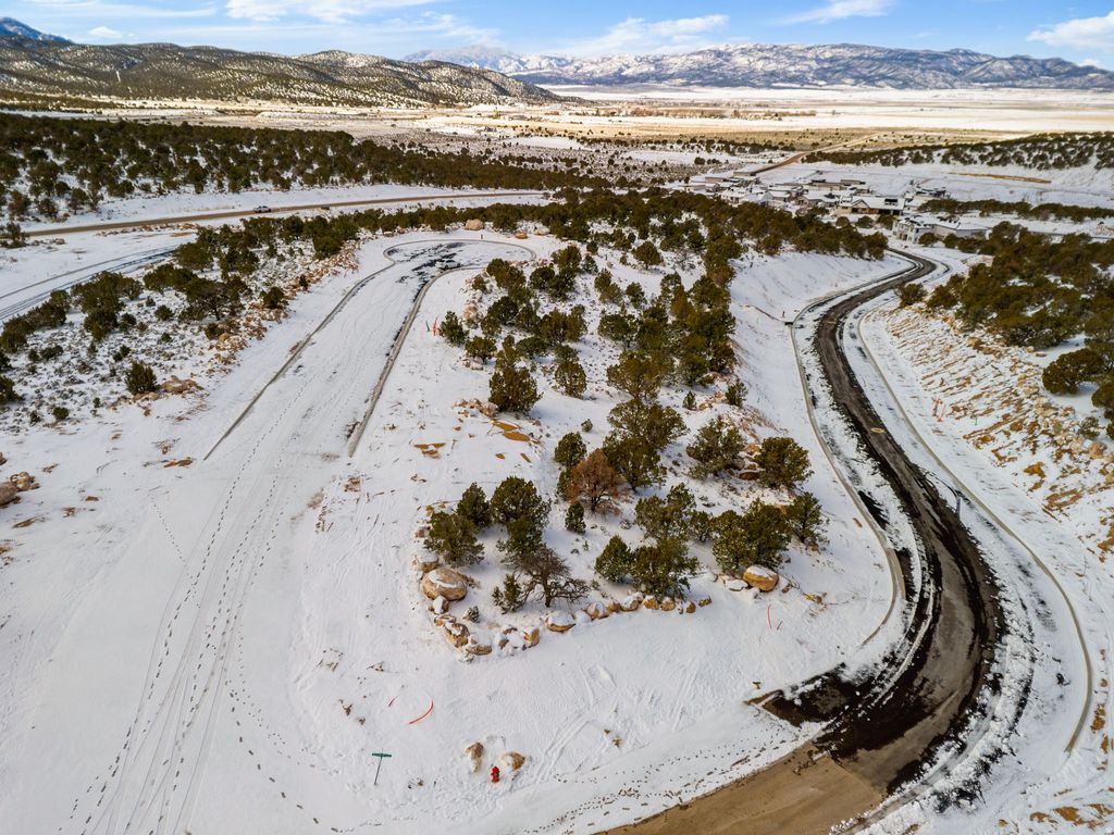 Photo of 3106 W SUNRISE CIR, Cedar City, UT 84720 (MLS # 2154142)