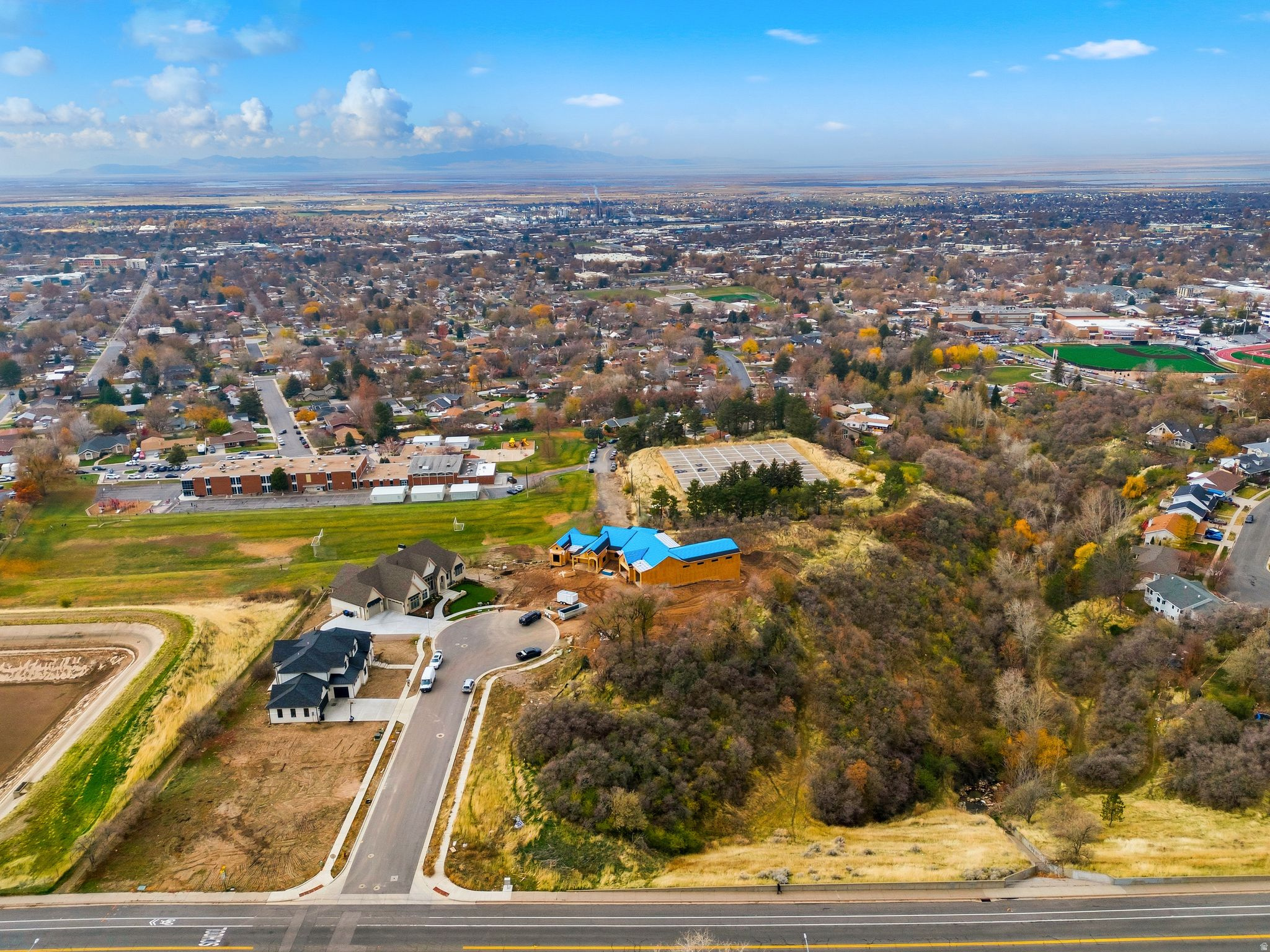 CREEK SIDE VIEWS - Land