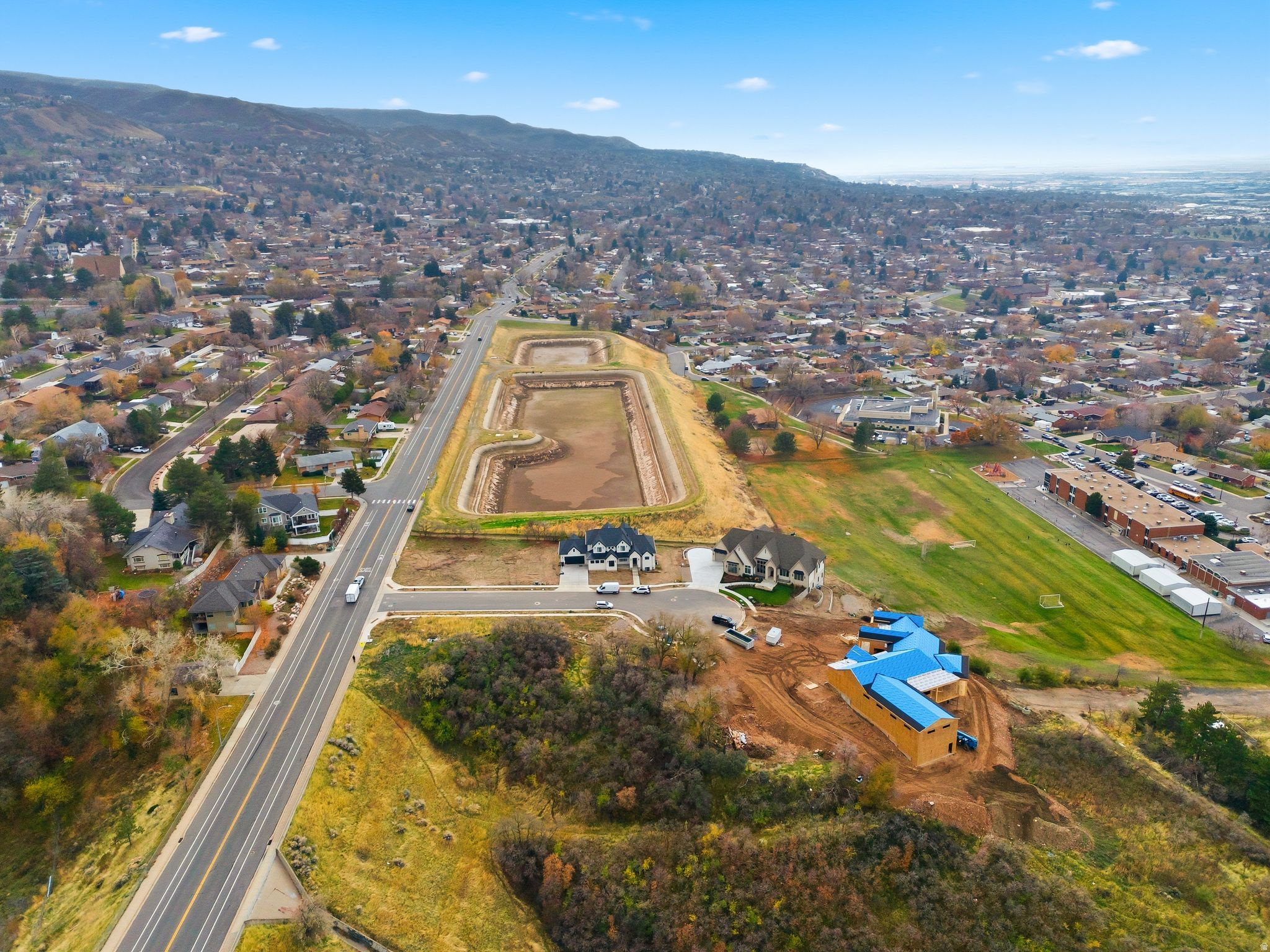 CREEK SIDE VIEWS - Land