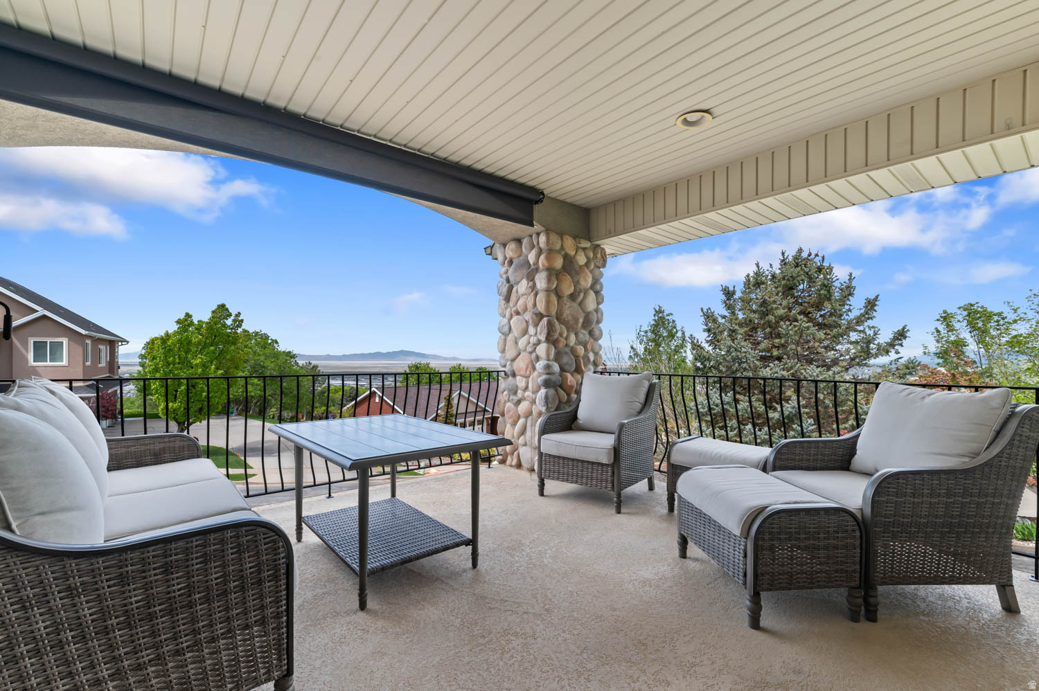 SCENIC HILLS - Residential