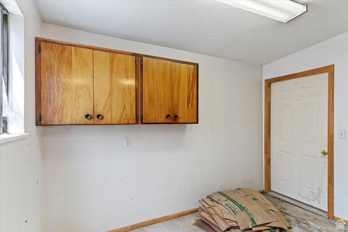 SIMMONS - Residential