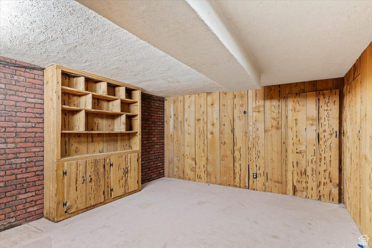 SIMMONS - Residential