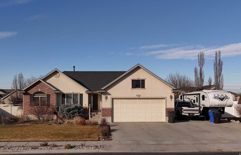 Photo of 3523 N 3000 W, Farr West, UT 84404 (MLS # 2136193)