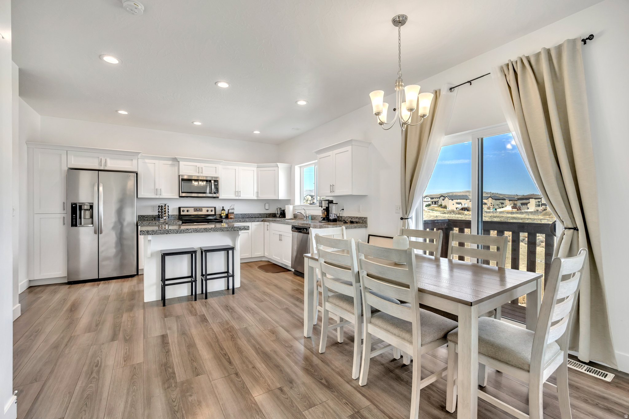 SILVERLAKE - Residential