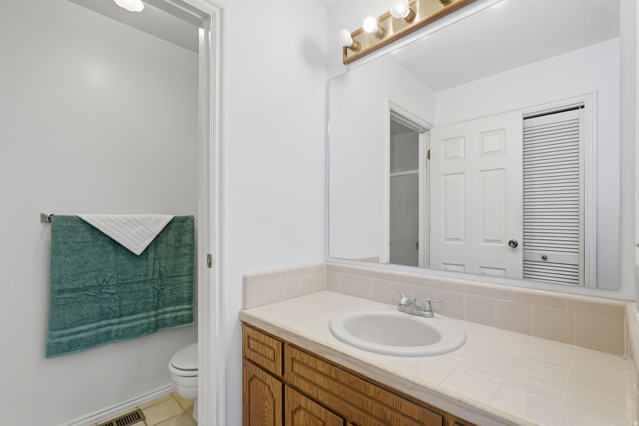 SECRET COVE CONDOMINIUMS - Residential