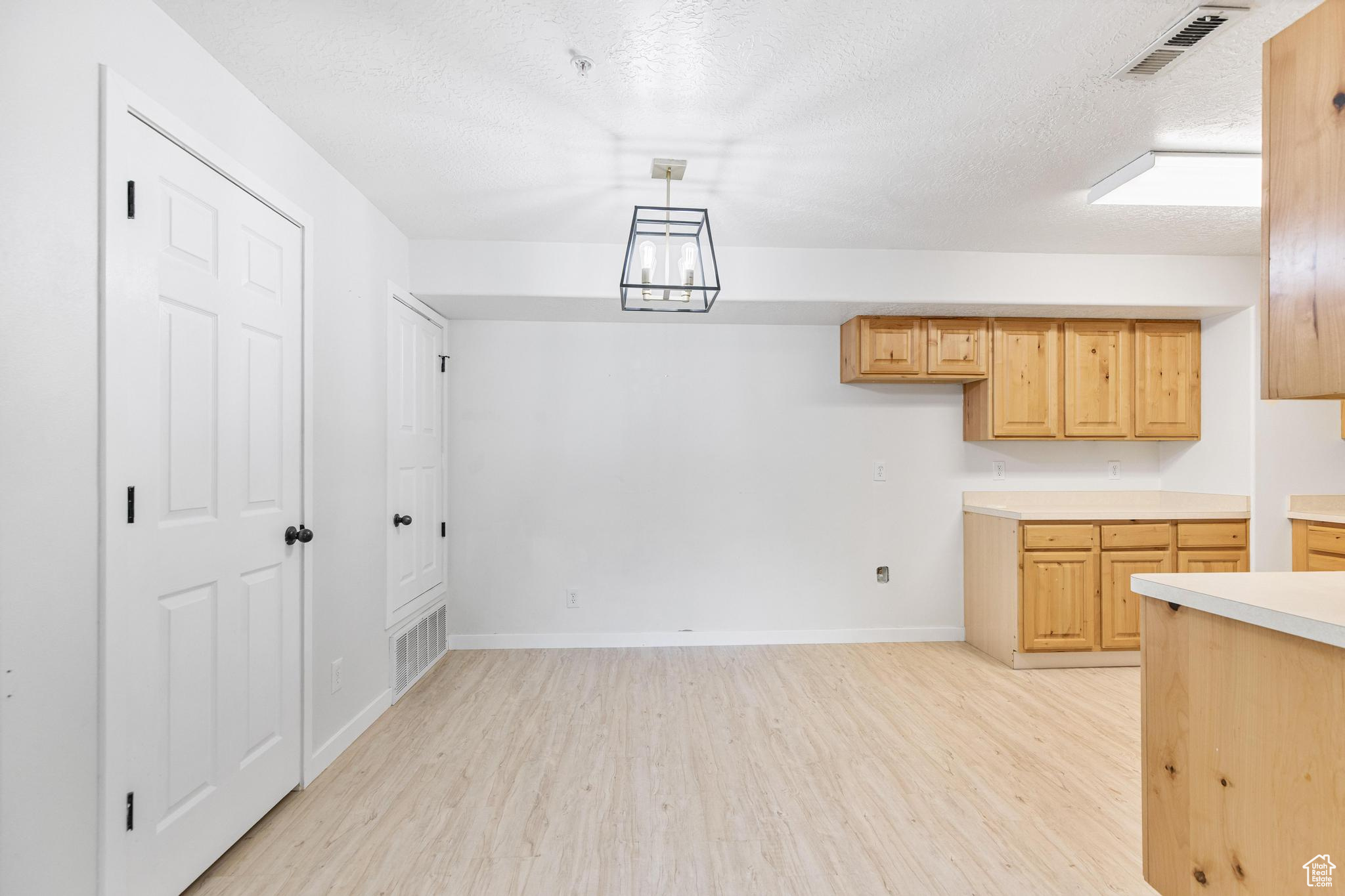 WILLOW SPRINGS - Residential