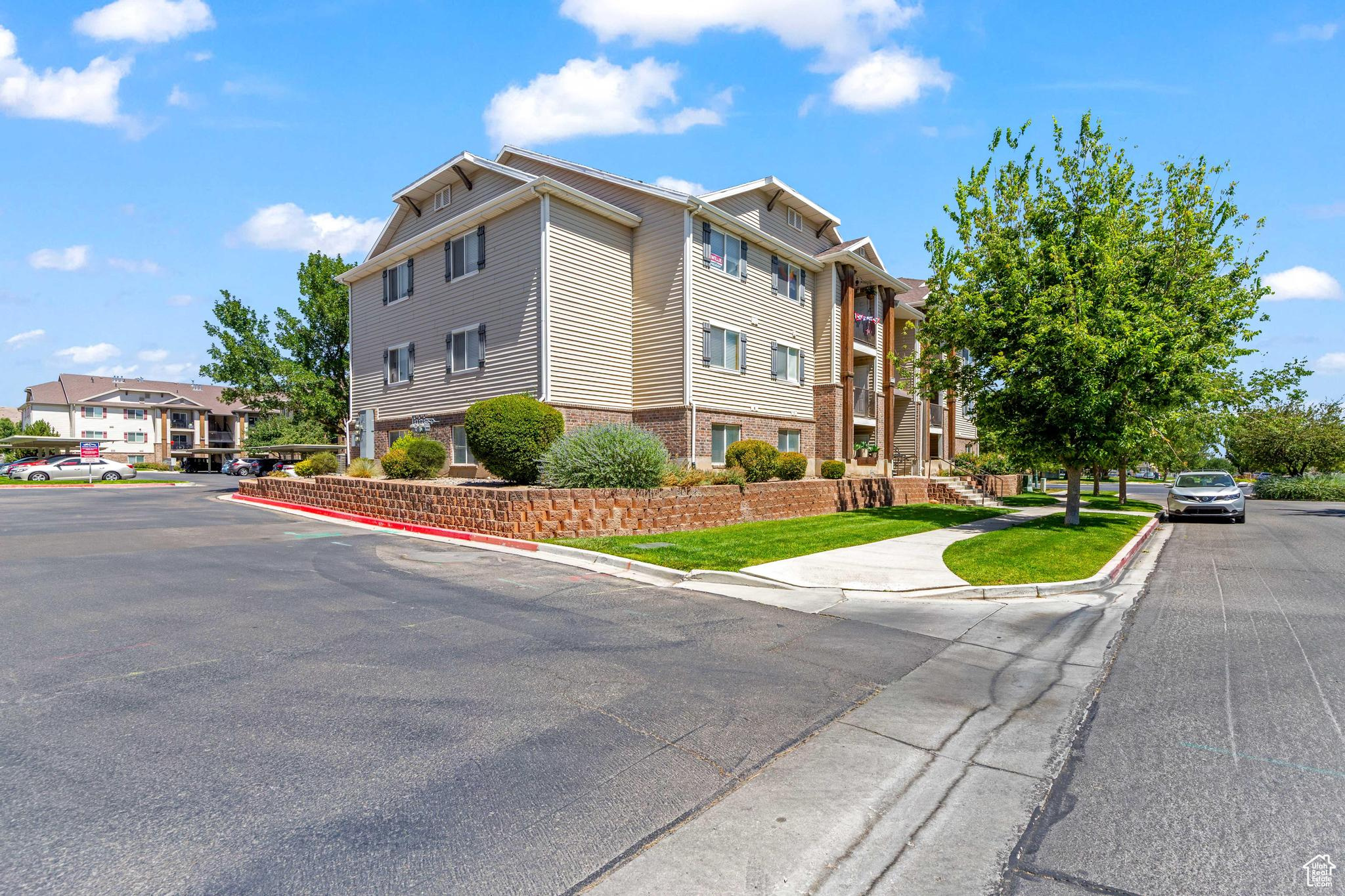 WILLOW SPRINGS - Residential