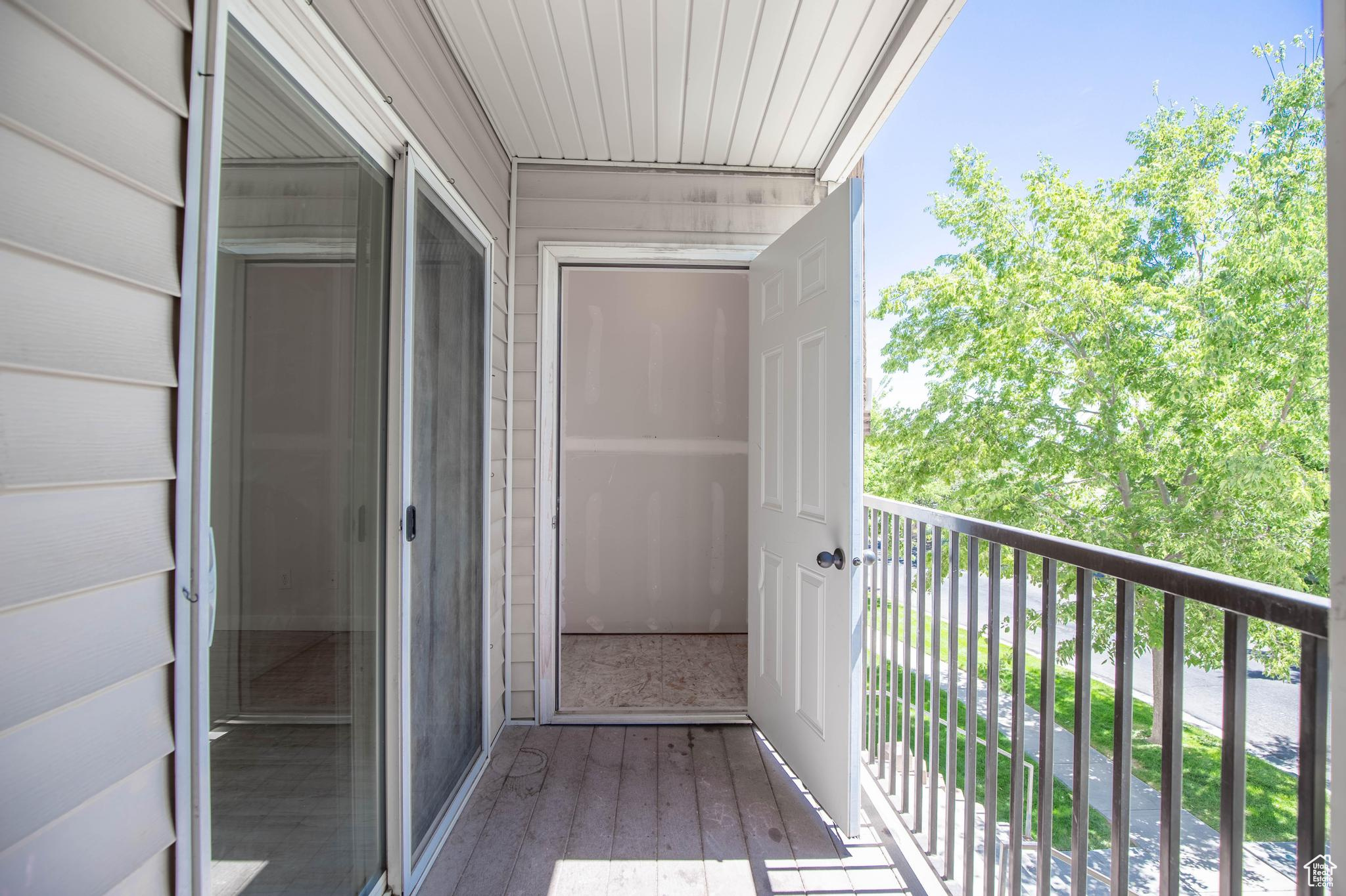 WILLOW SPRINGS - Residential