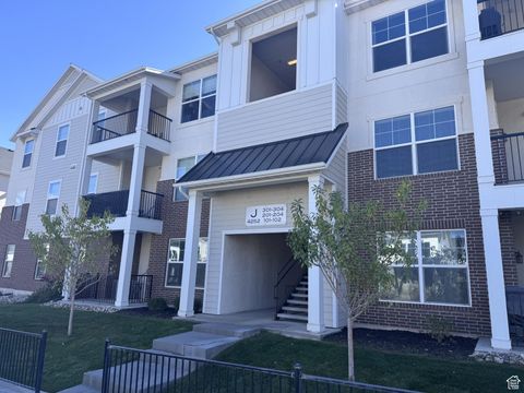 Photo of 4252 W 1850 N #J203, Lehi, UT 84043 (MLS # 2115629)