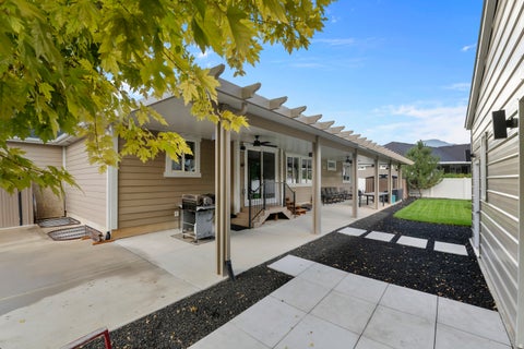 Tiny photo for 886 S RIVER RIDGE LN, Spanish Fork, UT 84660 (MLS # 2186401)