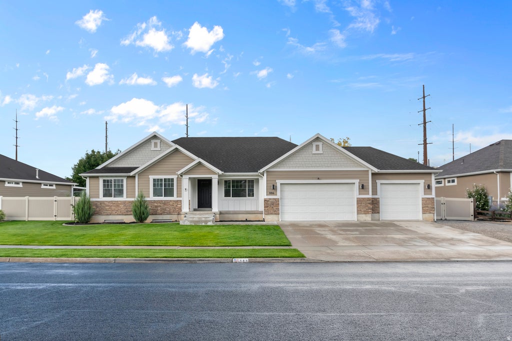 Photo of 886 S RIVER RIDGE LN, Spanish Fork, UT 84660 (MLS # 2186401)