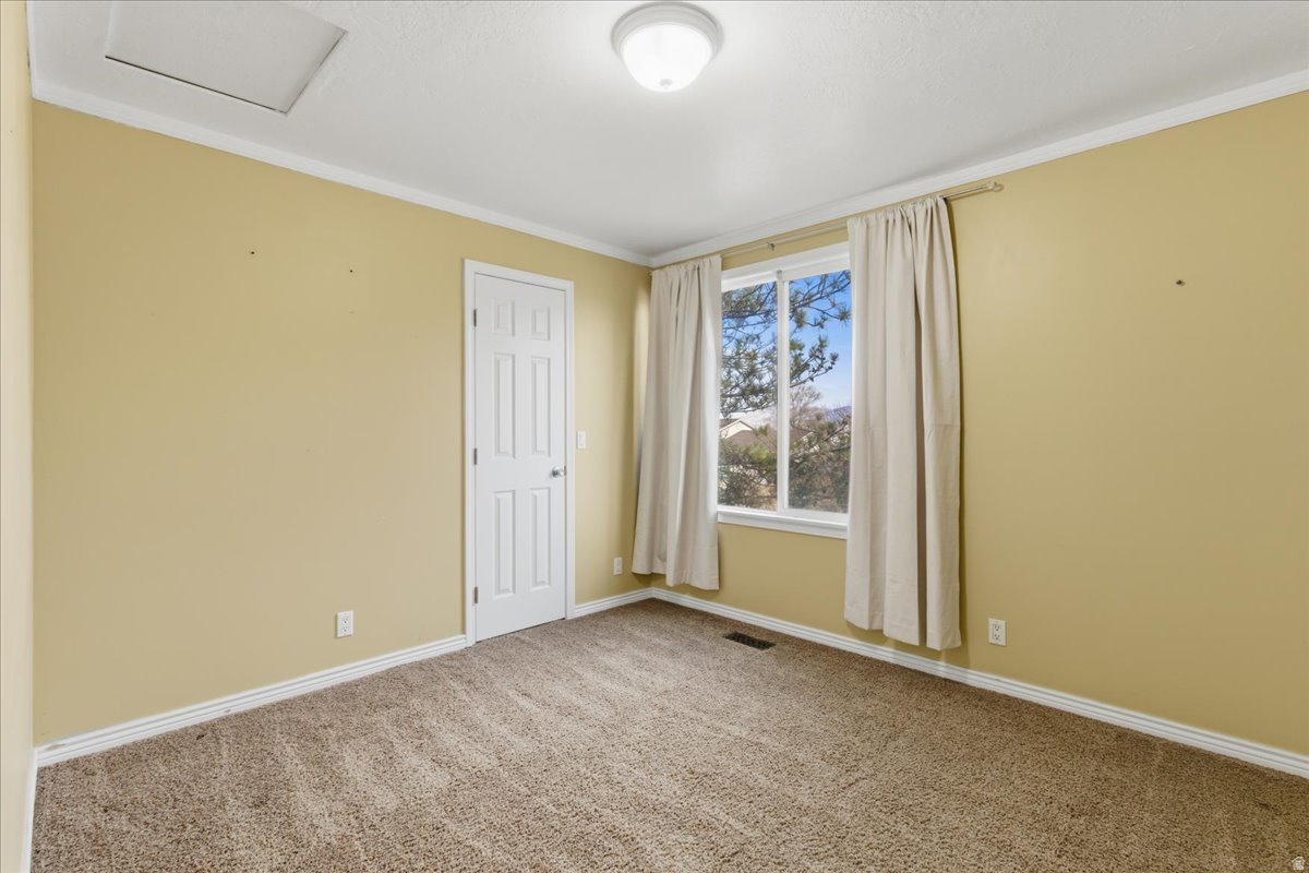 CRYSTAL HILL - Residential