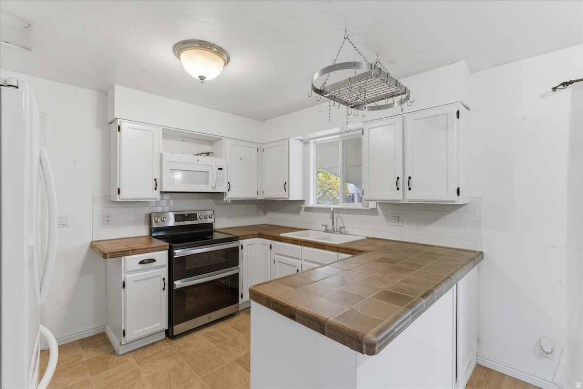 CRYSTAL HILL - Residential