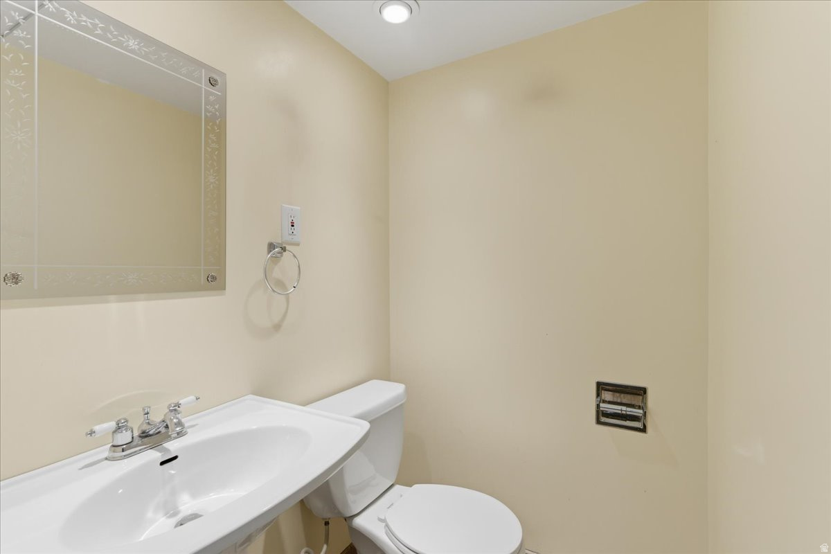 CRYSTAL HILL - Residential