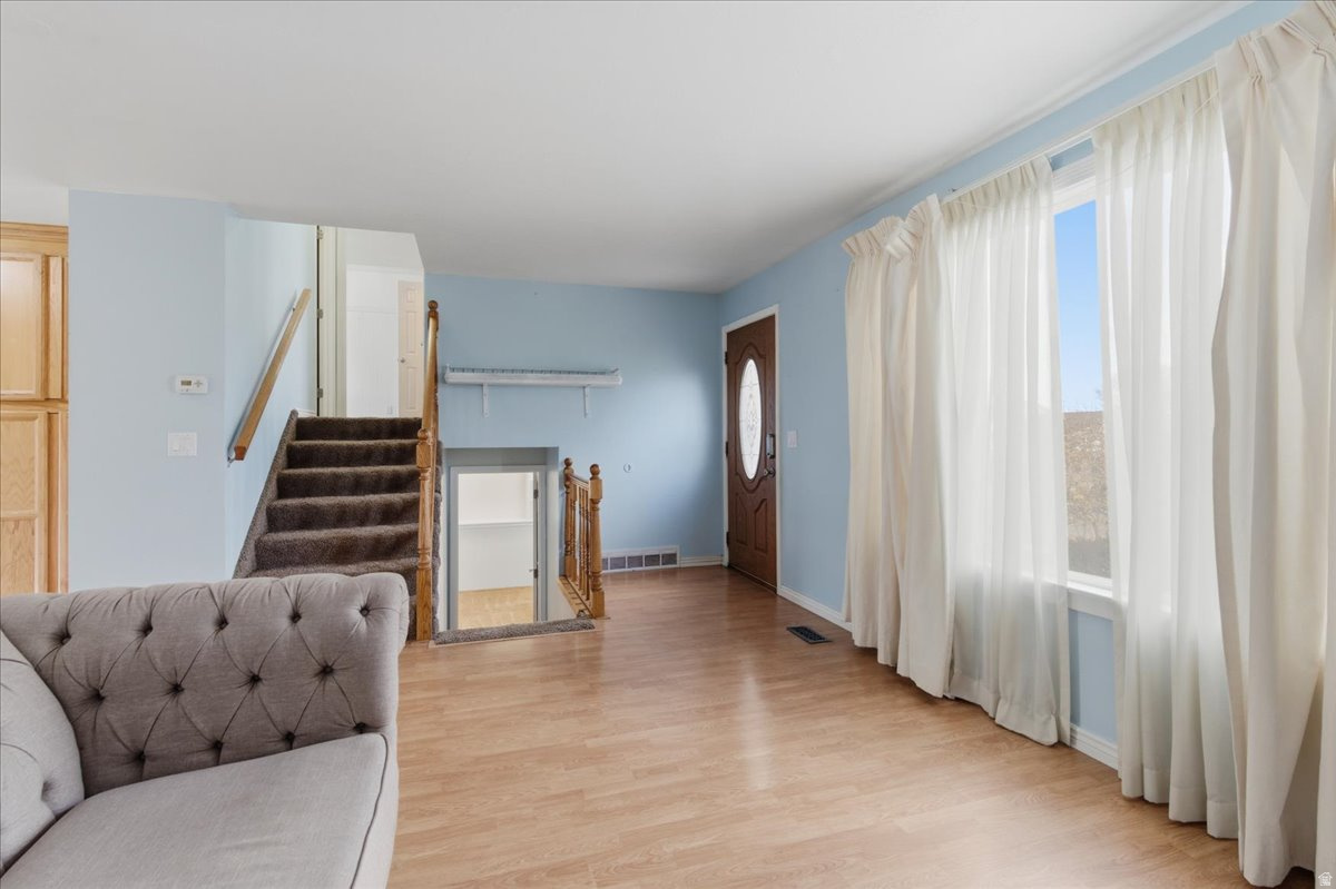 CRYSTAL HILL - Residential