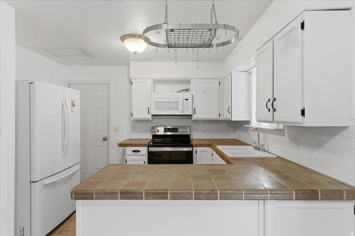 CRYSTAL HILL - Residential