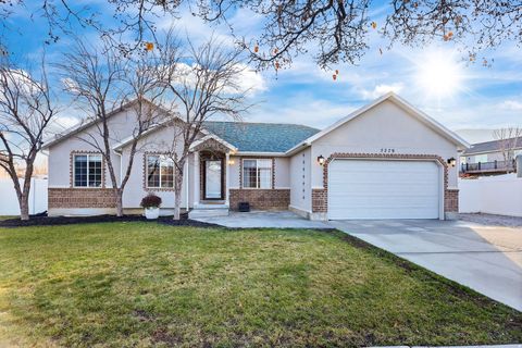 Photo of 5279 W LEILA LN, Herriman, UT 84096 (MLS # 2125059)