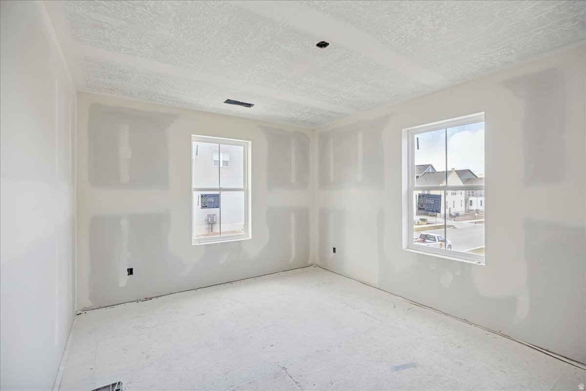 BEACON POINTE - Residential