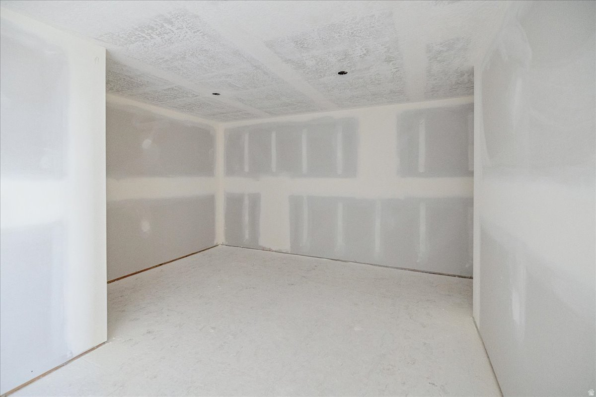 BEACON POINTE - Residential